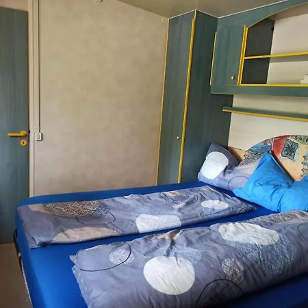 Bungalow Seaesta Blue Di Lugano Apartman