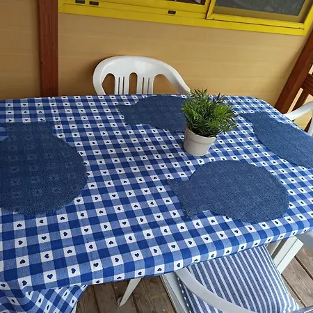 Apartman Bungalow Seaesta Blue Di Lugano Porlezza
